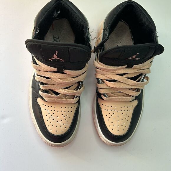 Nike Jordan 1 Retro High OG ‘Atmosphere’ ‘Bubble Gum’ - Picture 3 of 8